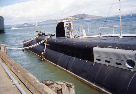 アメリカ海軍潜水艦　SS383　パンパニト 艦尾